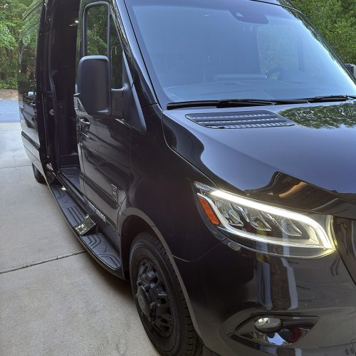 Executive Coach Exterior